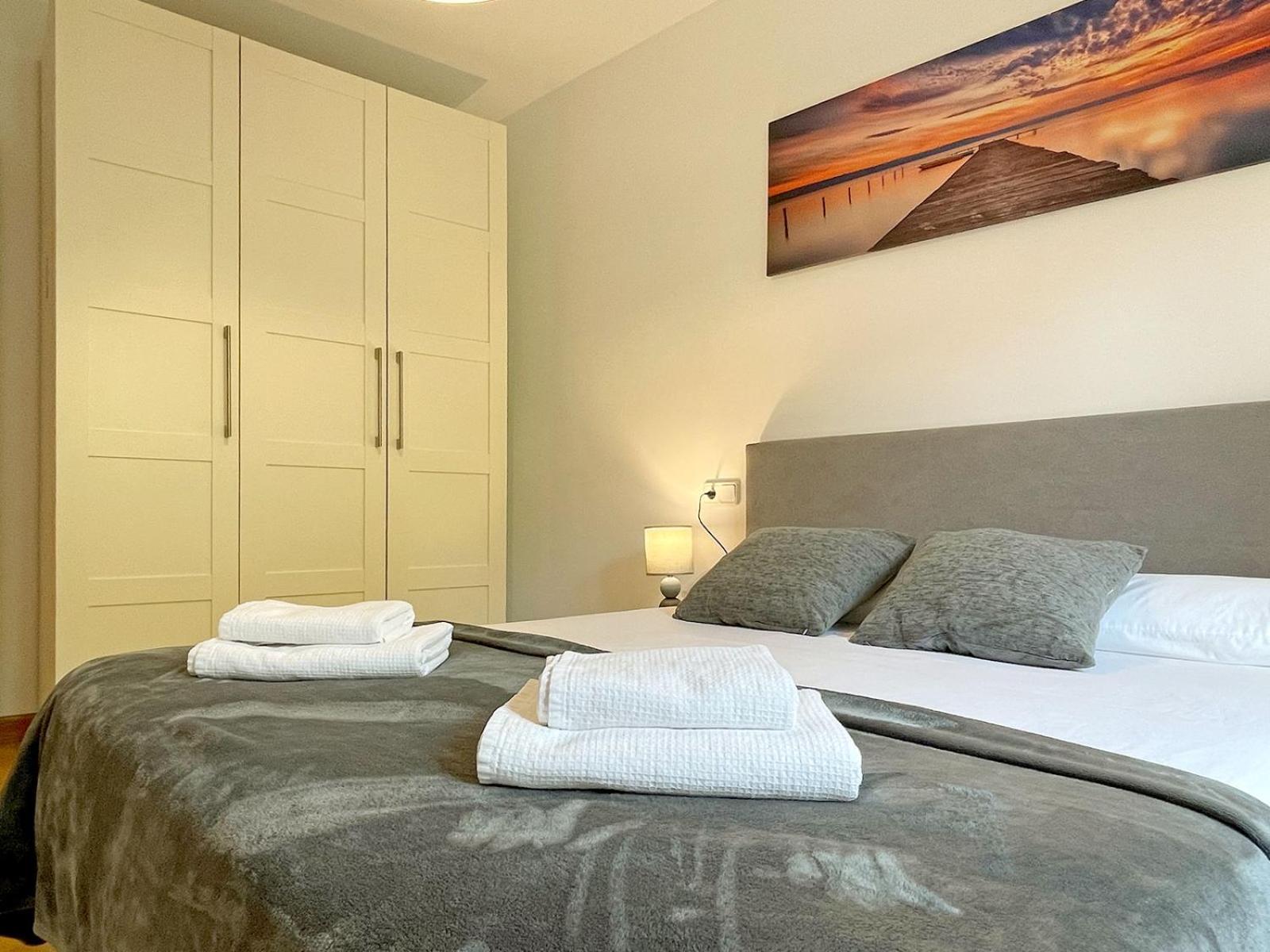 Apartamentos Puente la Reina Dış mekan fotoğraf