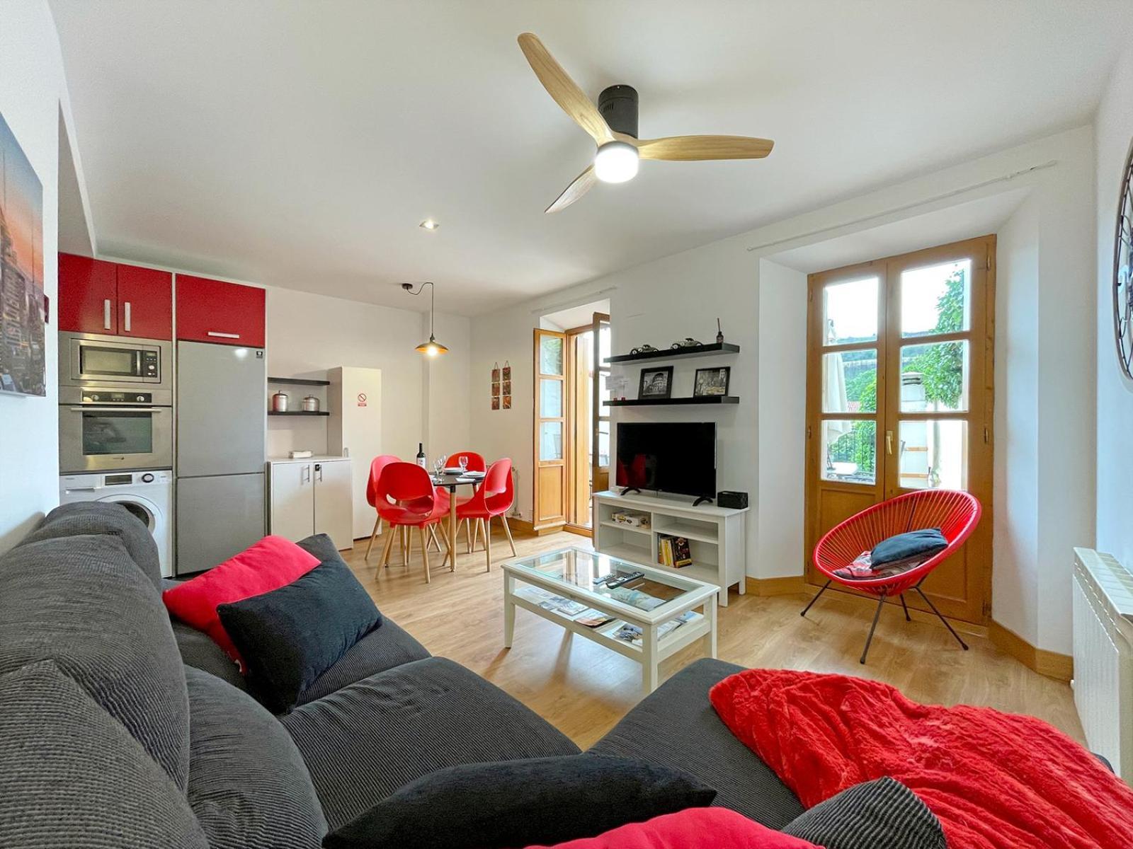 Apartamentos Puente la Reina Dış mekan fotoğraf